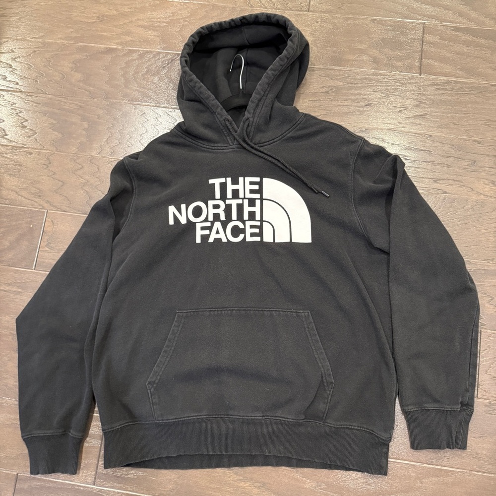 The North Face Half Dome Logo Hoodie Men’s Large – Black Pullover Fleece